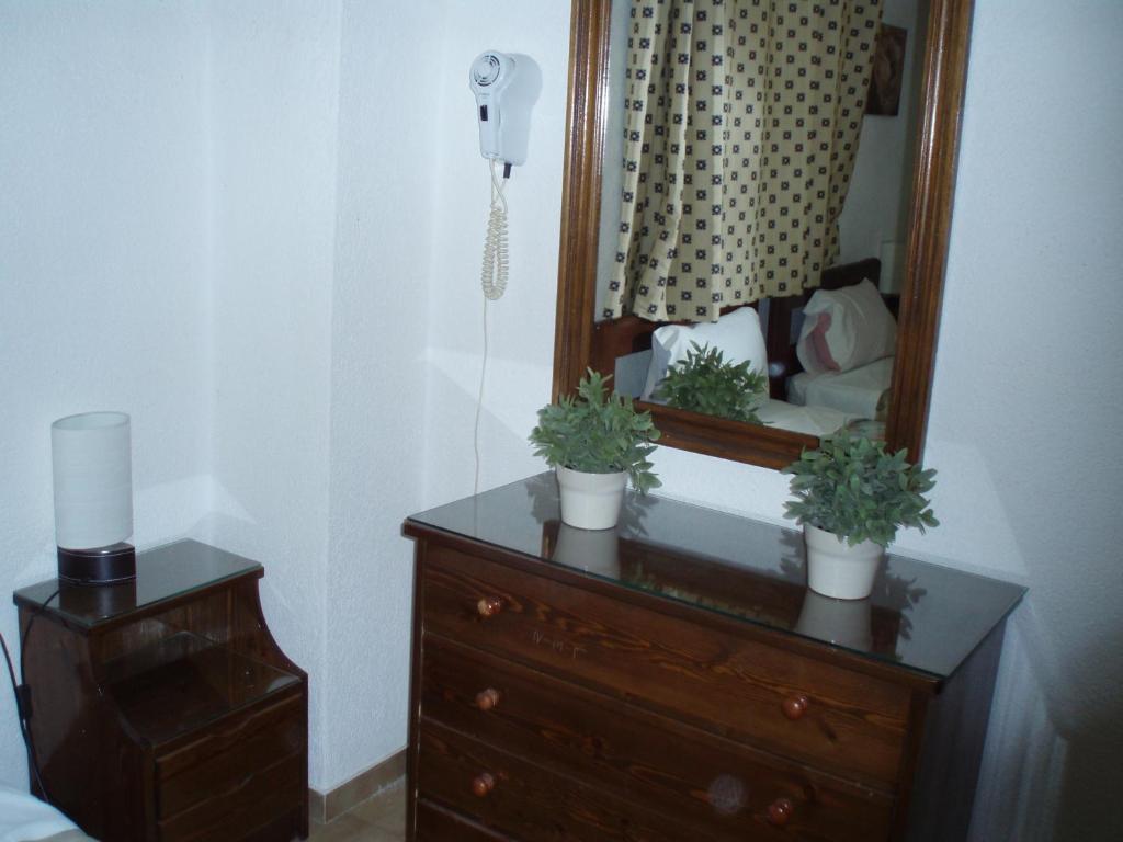 Pantazis Studios Aegina Bilik gambar