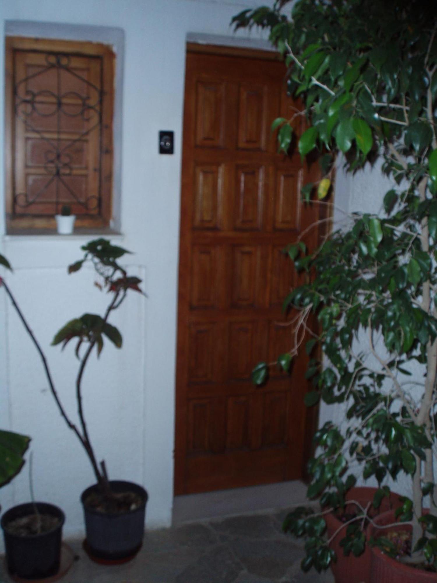 Pantazis Studios Aegina Luaran gambar